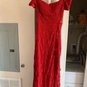 B Darlin Dresses - Lace floor-length gown with sequins! Worn once B Darlin Dresses - Lace floor-length gown with sequins! Worn once